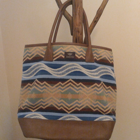 UGG Handbags - Ugg Pendleton Everett Tote